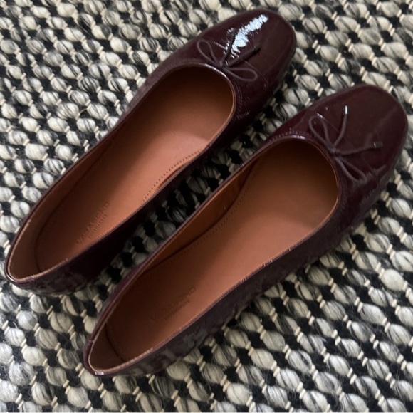 Vagabond oxblood flats with bow shoes - Picture 5 of 7